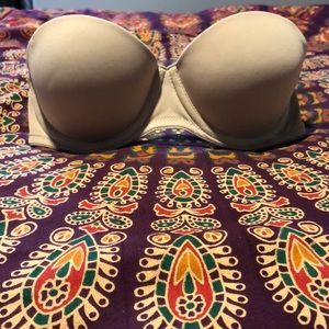 Victoria’s Secret strapless nude bra